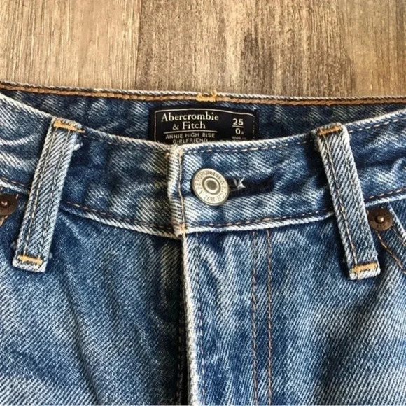 Abercrombie & Fitch High-Rise Annie Girlfriend Jeans‎ Women’s Sz 25/0 Distressed - Picture 6 of 8